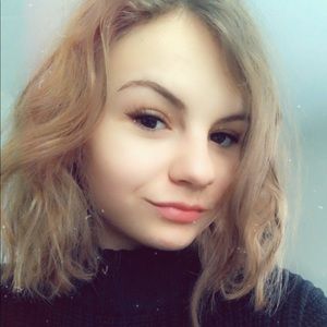 Meet your Posher, Violetta